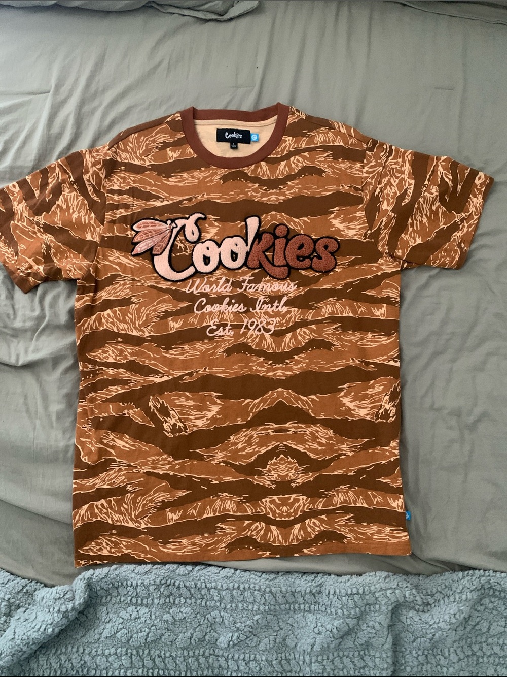 Cookies Men's Brown Tiger-Stripe Logo Tee
